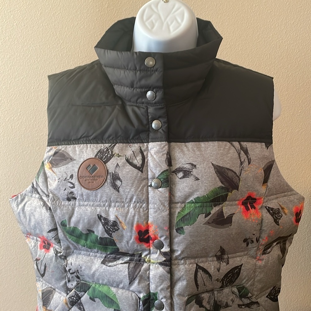 Obermeyer Down Vest Size Large - Picture 3 of 13